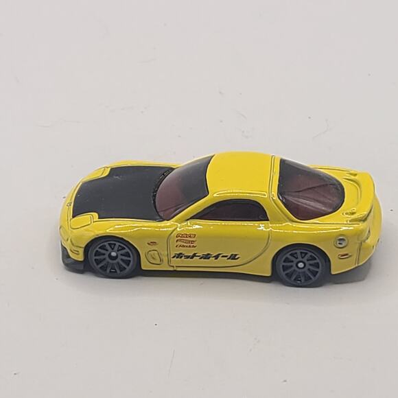 1992-2002 MAZDA RX7 JDM GREDDY 1:64 SCALE COLLECTIBLE DIORAMA DIECAST MODEL CAR - Picture 3 of 5